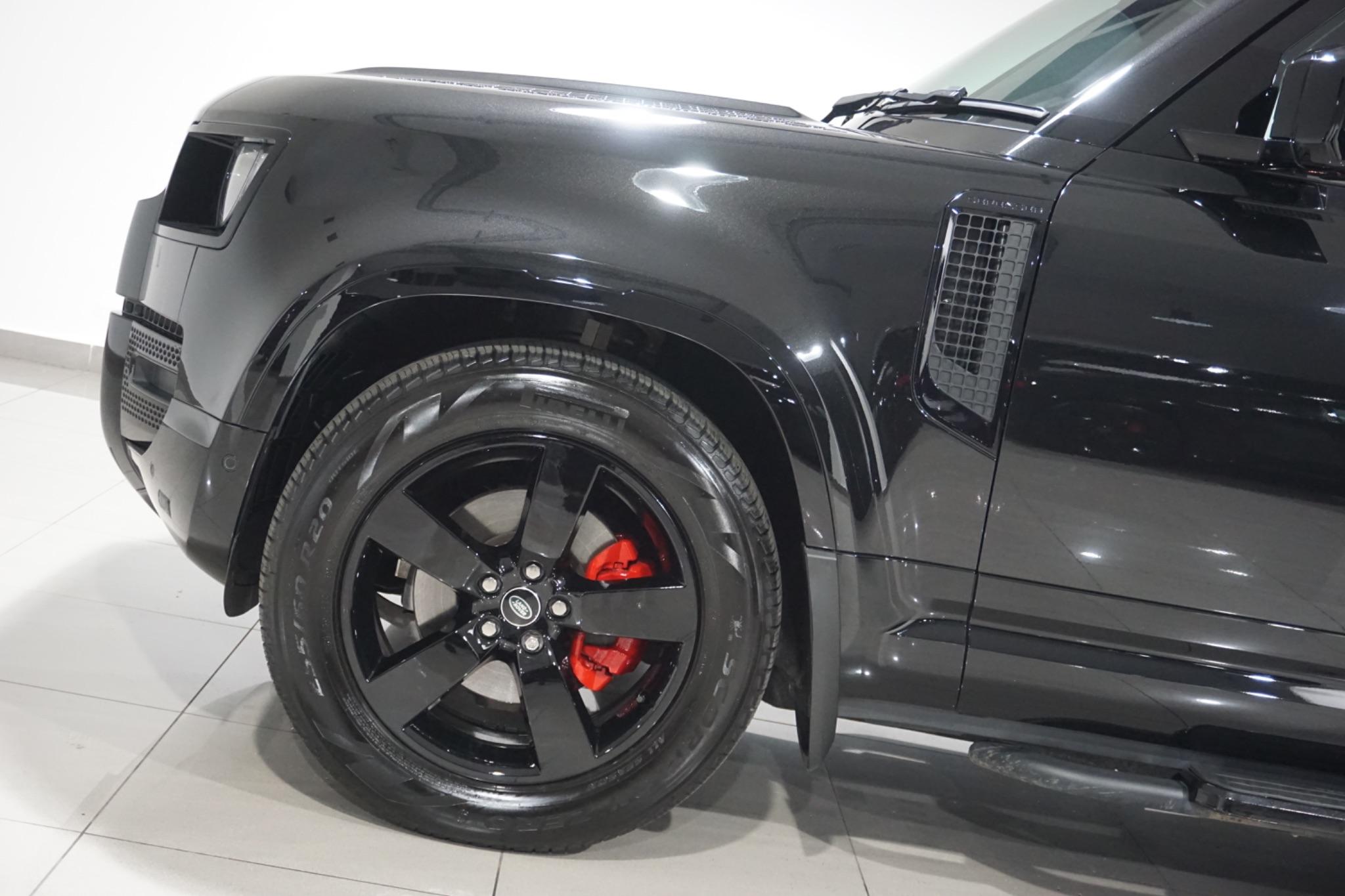 Land Rover Defender 110 3.0 D250 MHEV HSE Auto 4WD Euro 6 (s/s) 5dr